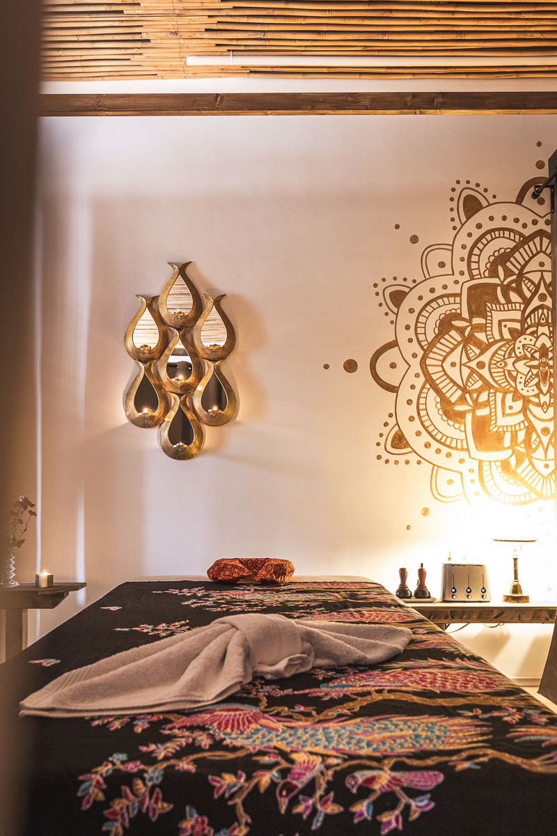 Thai massage — gallery